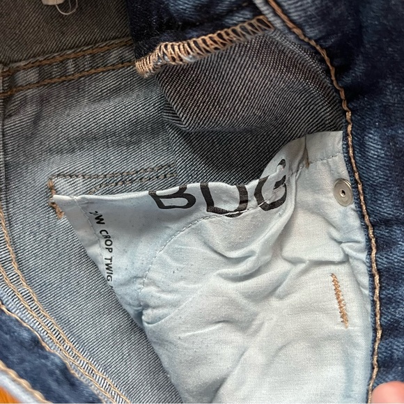 BDG Medium / Dark Wash Distressed Skinny Jean - Picture 3 of 7